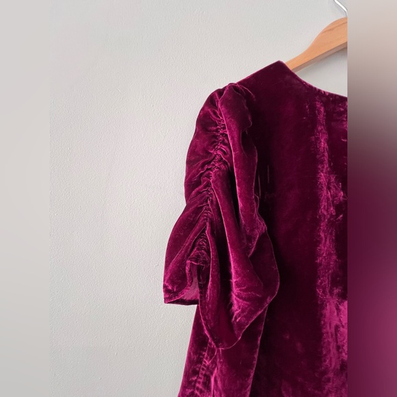 NWT Torrid Velvet Ruched Sleeve Top Size 1X - Picture 6 of 6